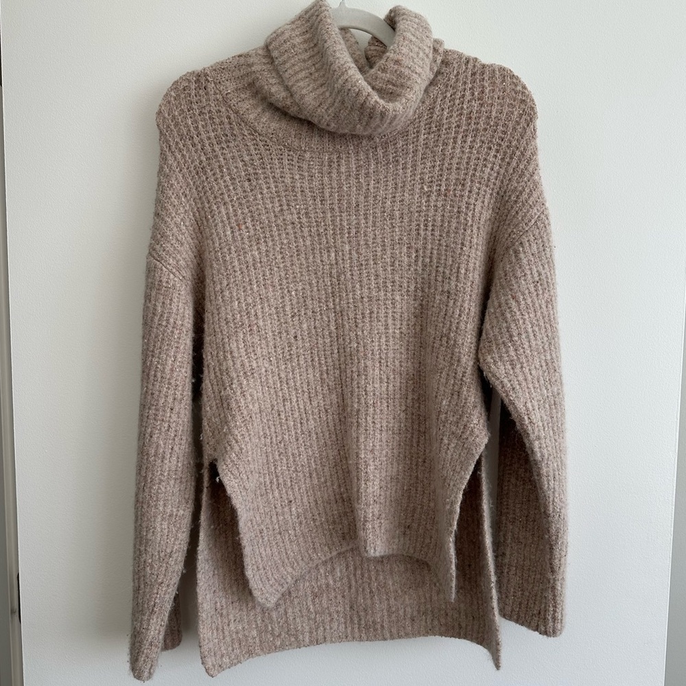 Aritzia Babaton Turtleneck Sweater Size XXS fits like small